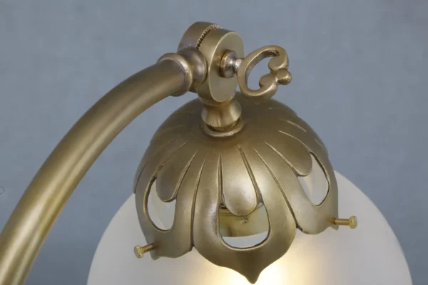 Adjustable, brass table lamp 92 - Image 4